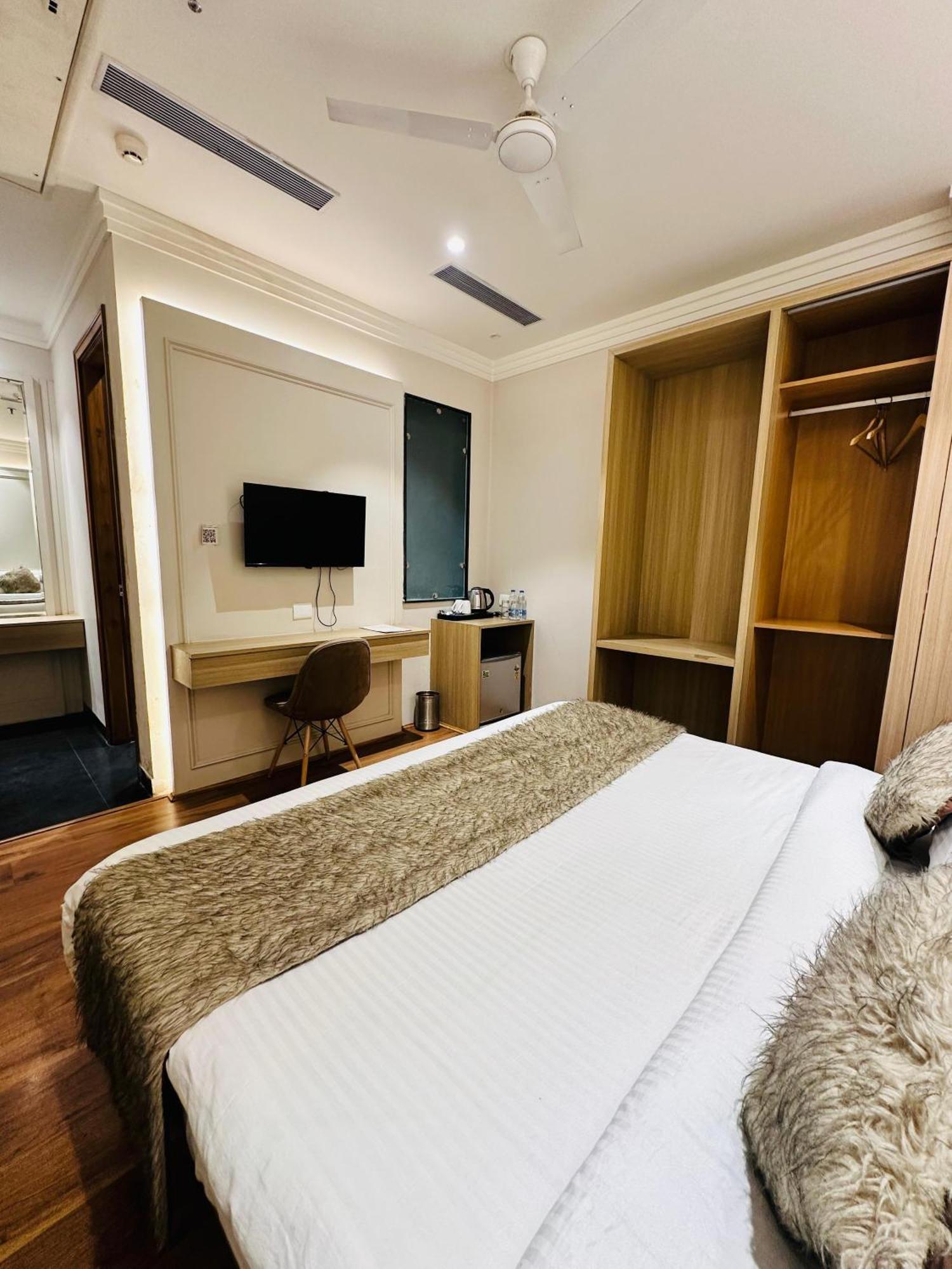 Hotel Euphoria Green Амрітсар Екстер'єр фото