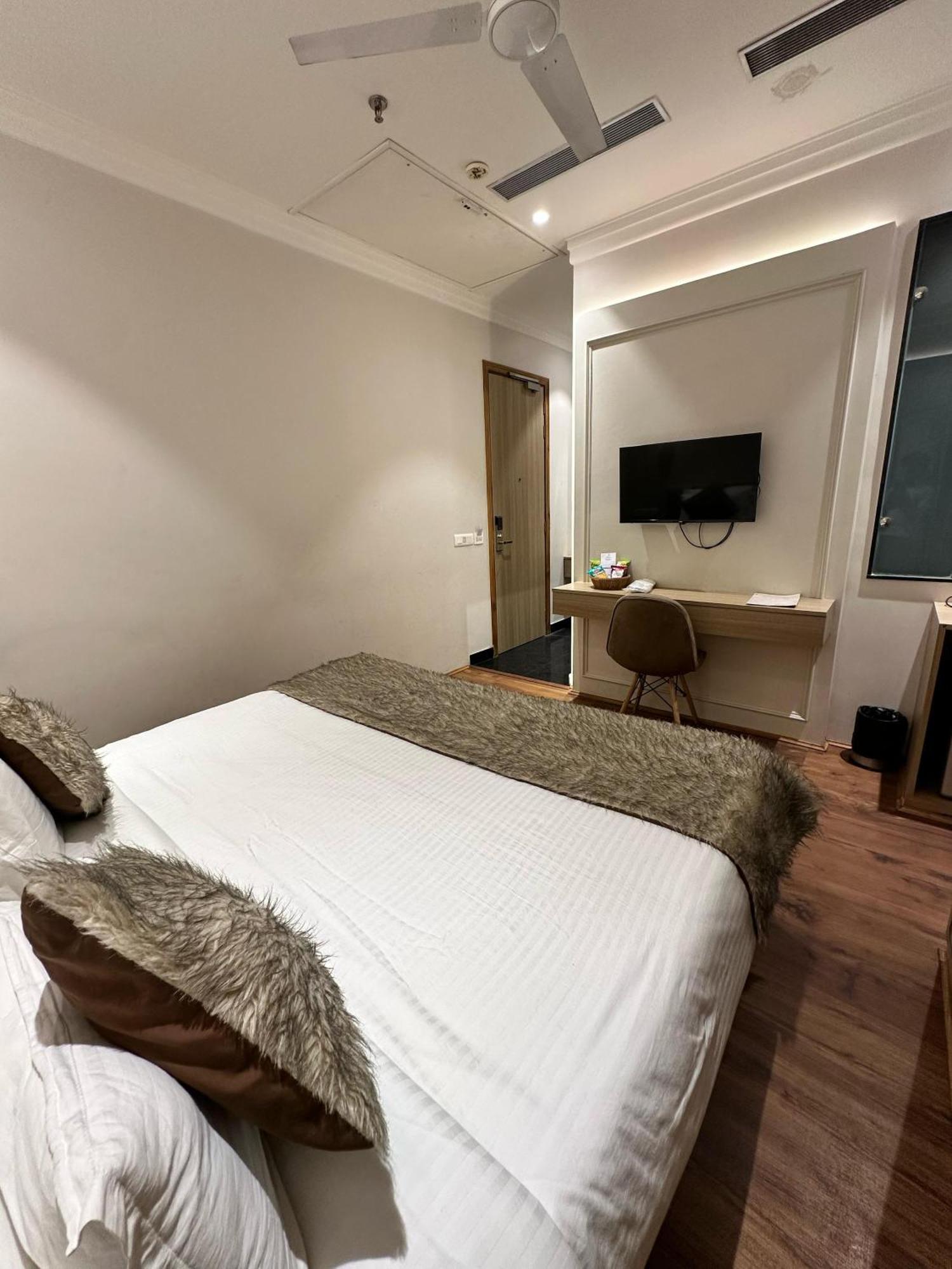Hotel Euphoria Green Амрітсар Екстер'єр фото